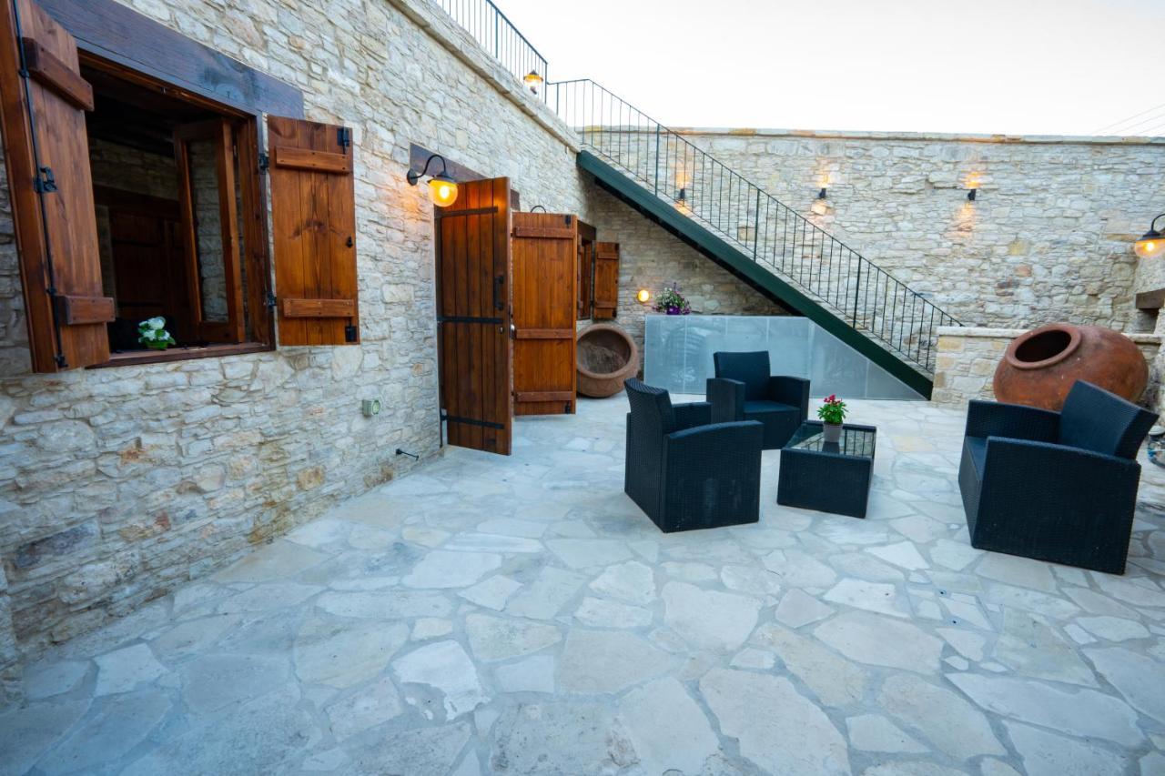 Eidyllio Luxury Suites Omodos Eksteriør bilde